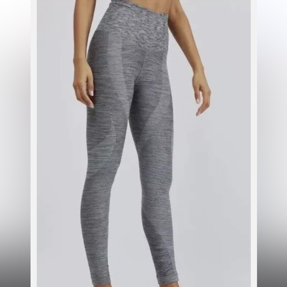 NWT Nike Sculpt Lux Tight Women Running Full Length Pants XS Grey